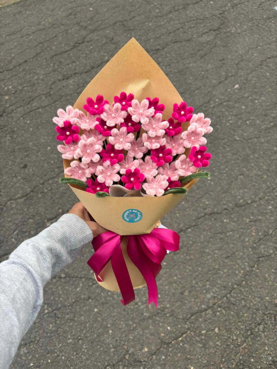 Pink Daisy Bouquet kawat bulu pink ESHA.FLO